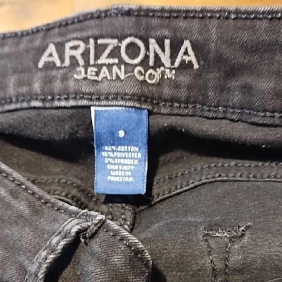 Arizona Black Distressed Women Jeans Size 9. - Picture 6 of 6